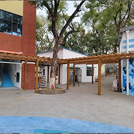 长沙国防科大第四幼儿园镀锌管廊架木纹漆